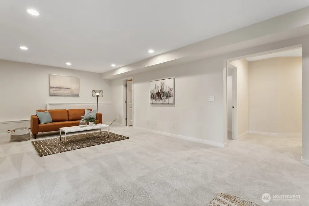 9306 138th Court NE, Redmond, WA 98052