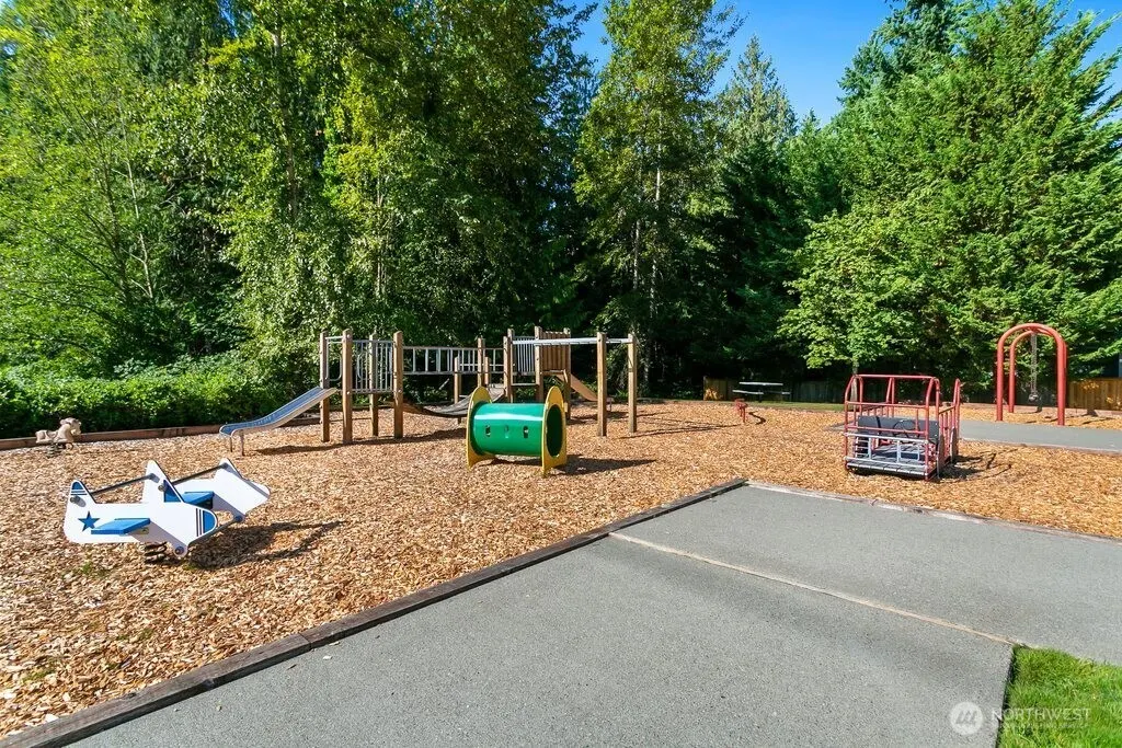 9306 138th Court NE, Redmond, WA 98052