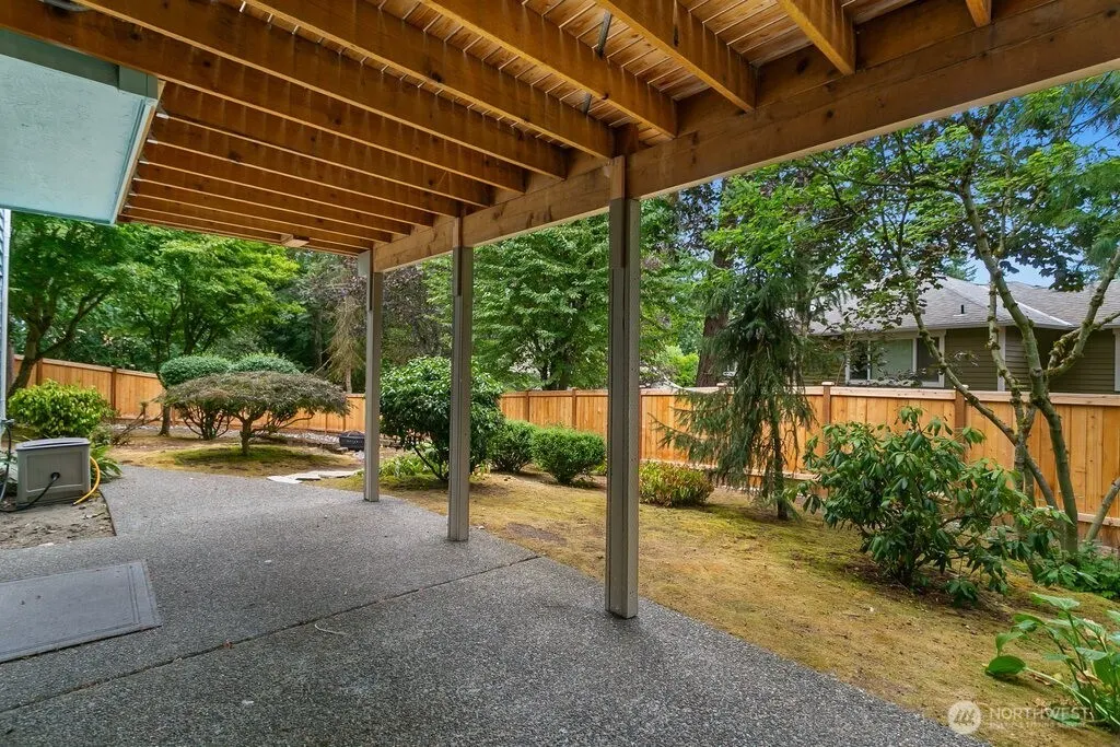 9306 138th Court NE, Redmond, WA 98052