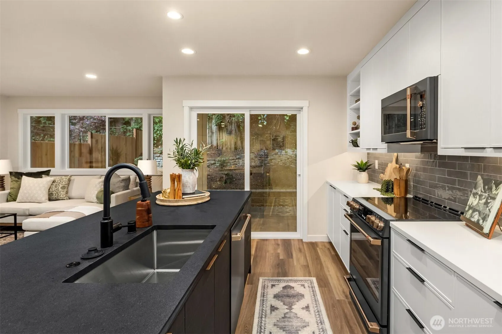 11524 38th Avenue NE, Seattle, WA 98125