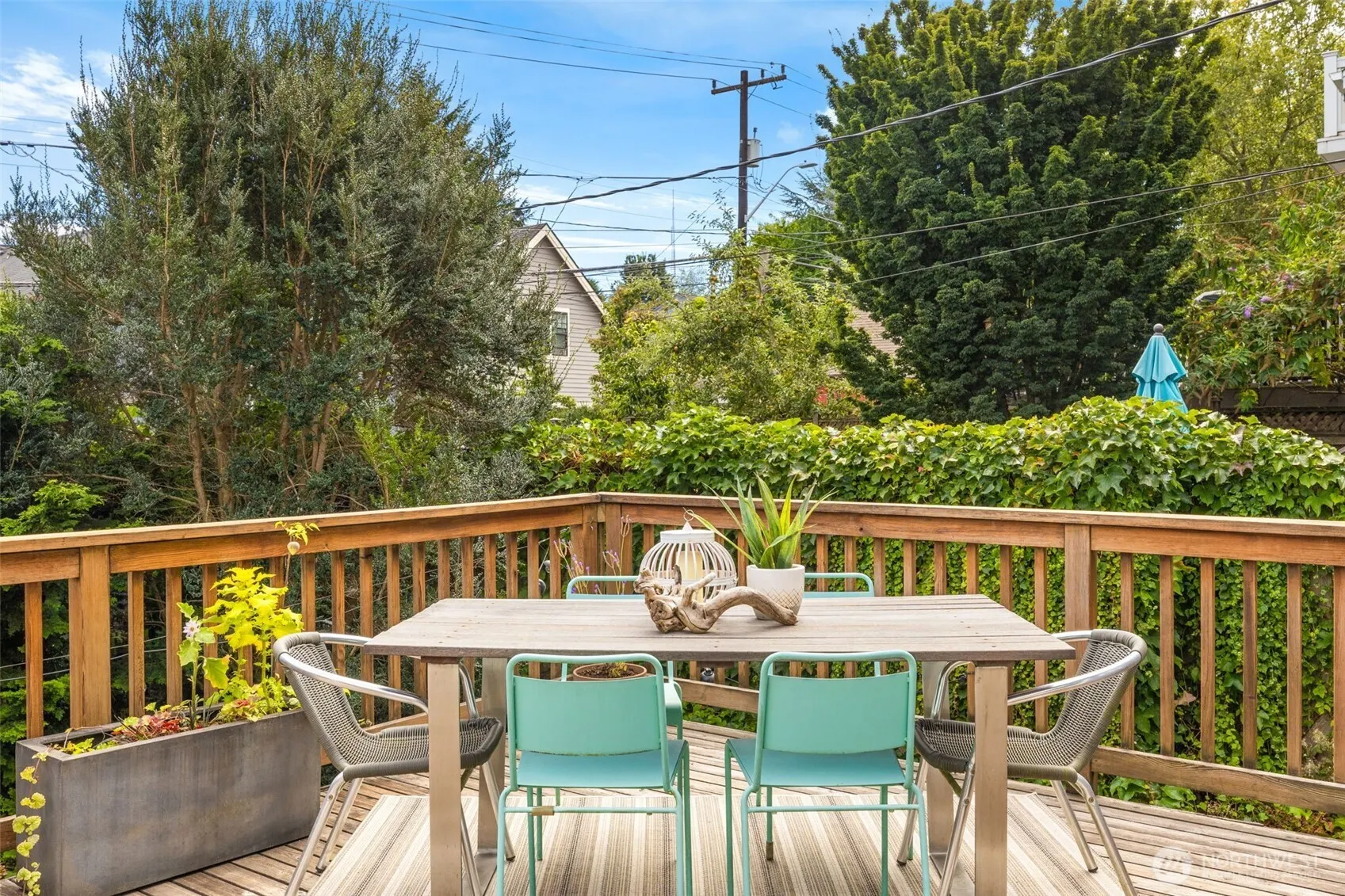 2146 4th Avenue W, Seattle, WA 98119