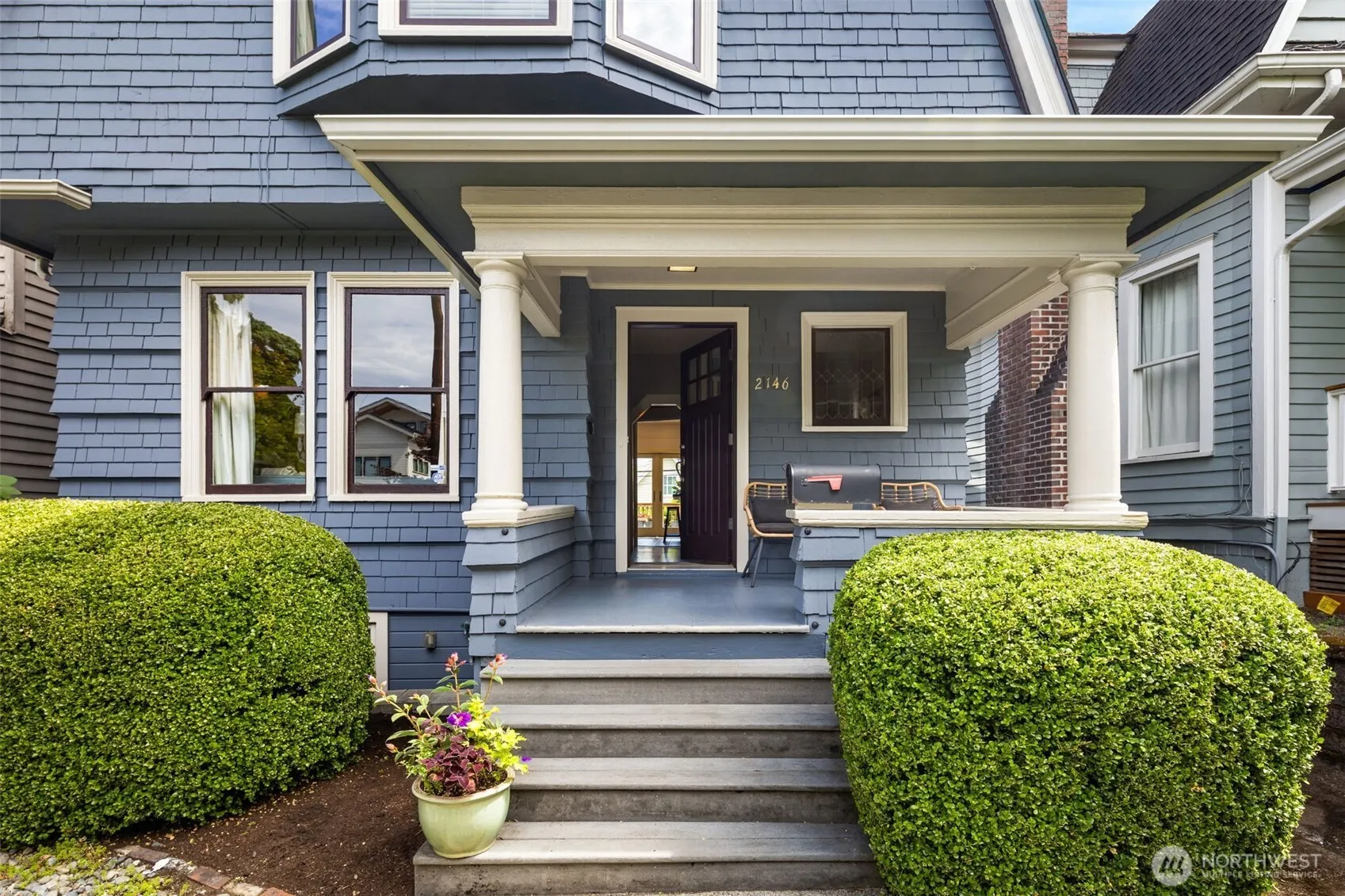 2146 4th Avenue W, Seattle, WA 98119
