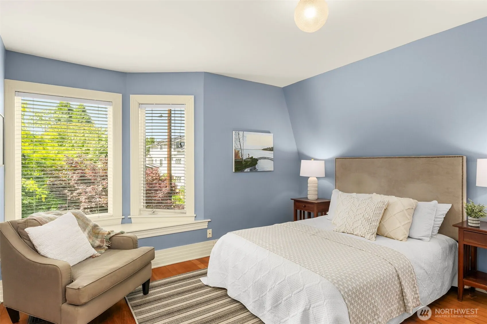2146 4th Avenue W, Seattle, WA 98119