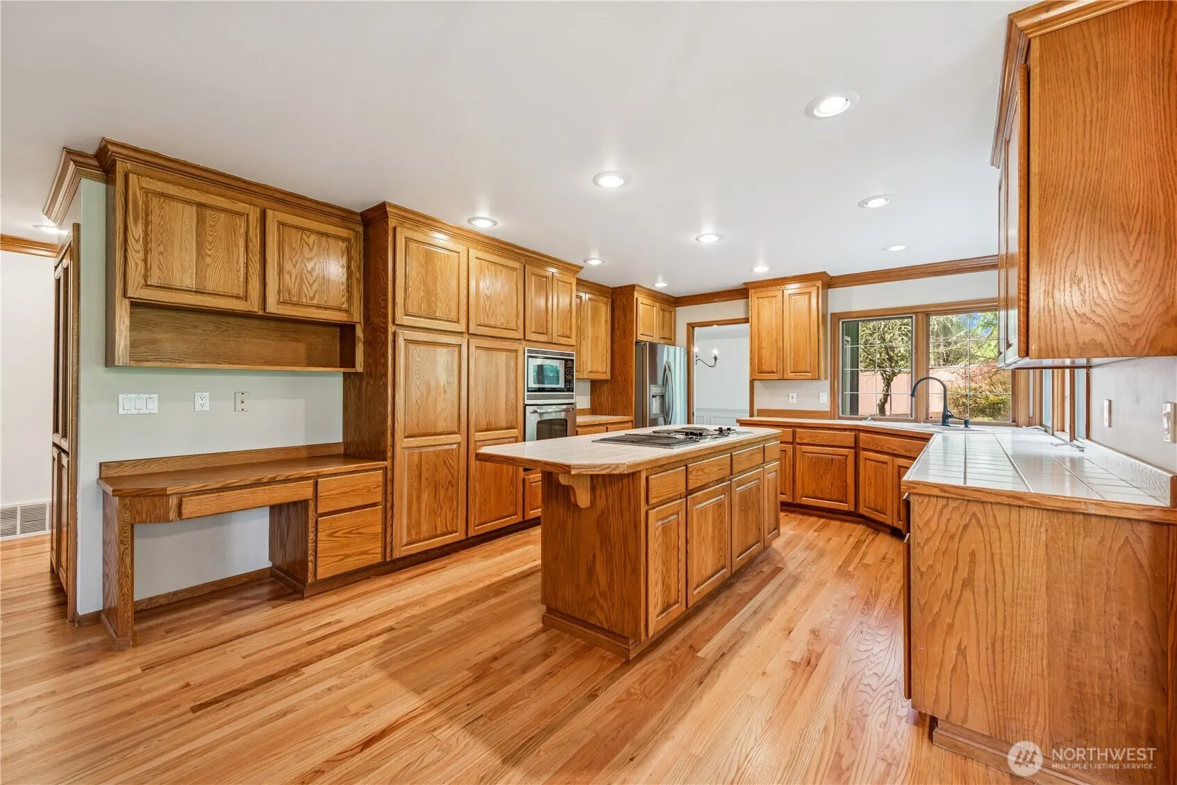 22310 NE 62nd Place , Redmond, WA 98053