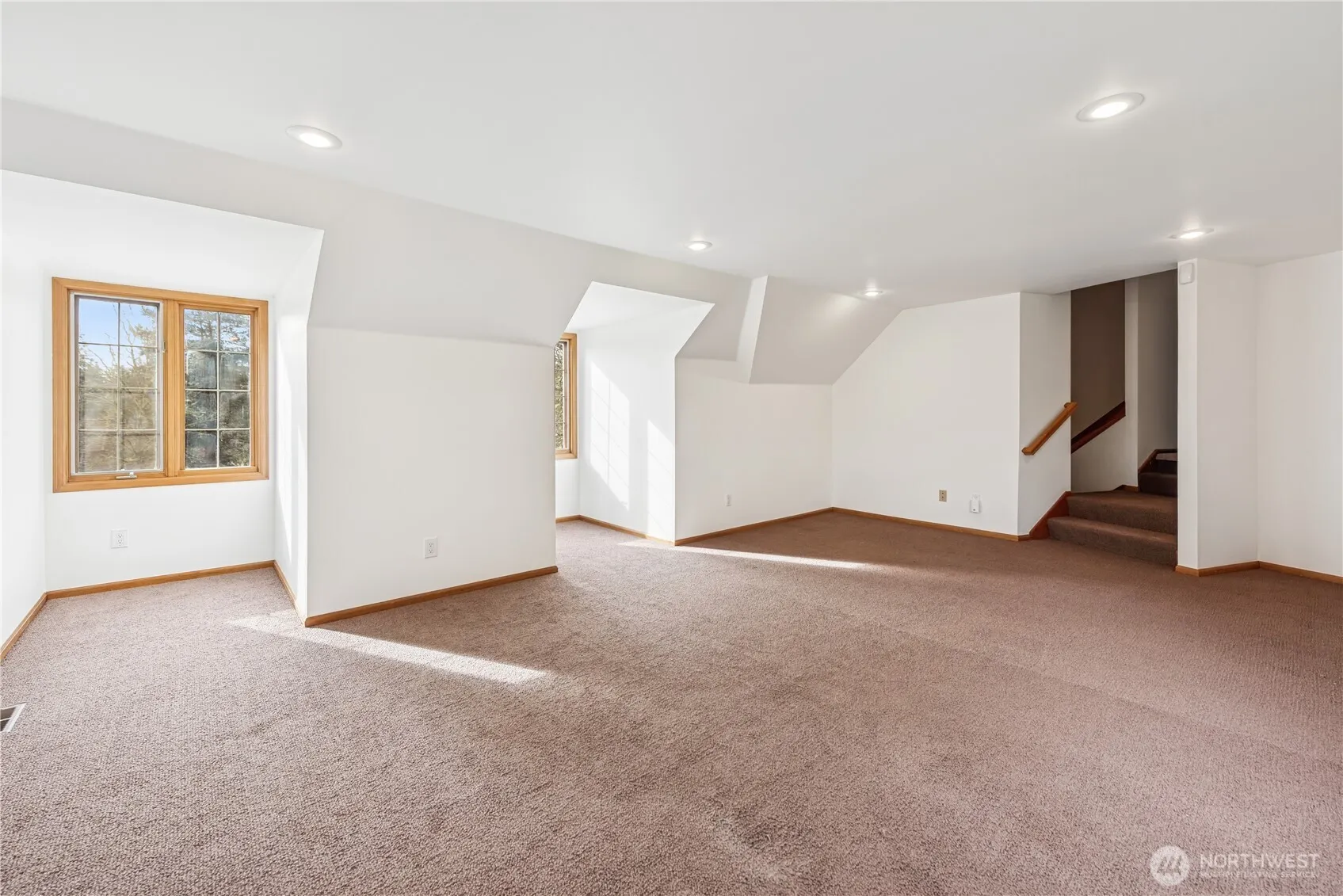 22310 NE 62nd Place , Redmond, WA 98053
