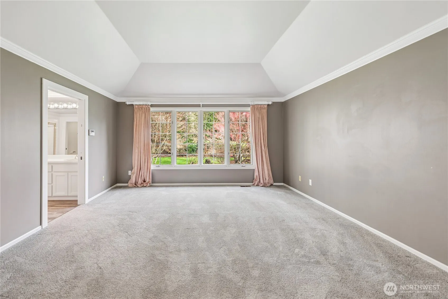 22310 NE 62nd Place , Redmond, WA 98053