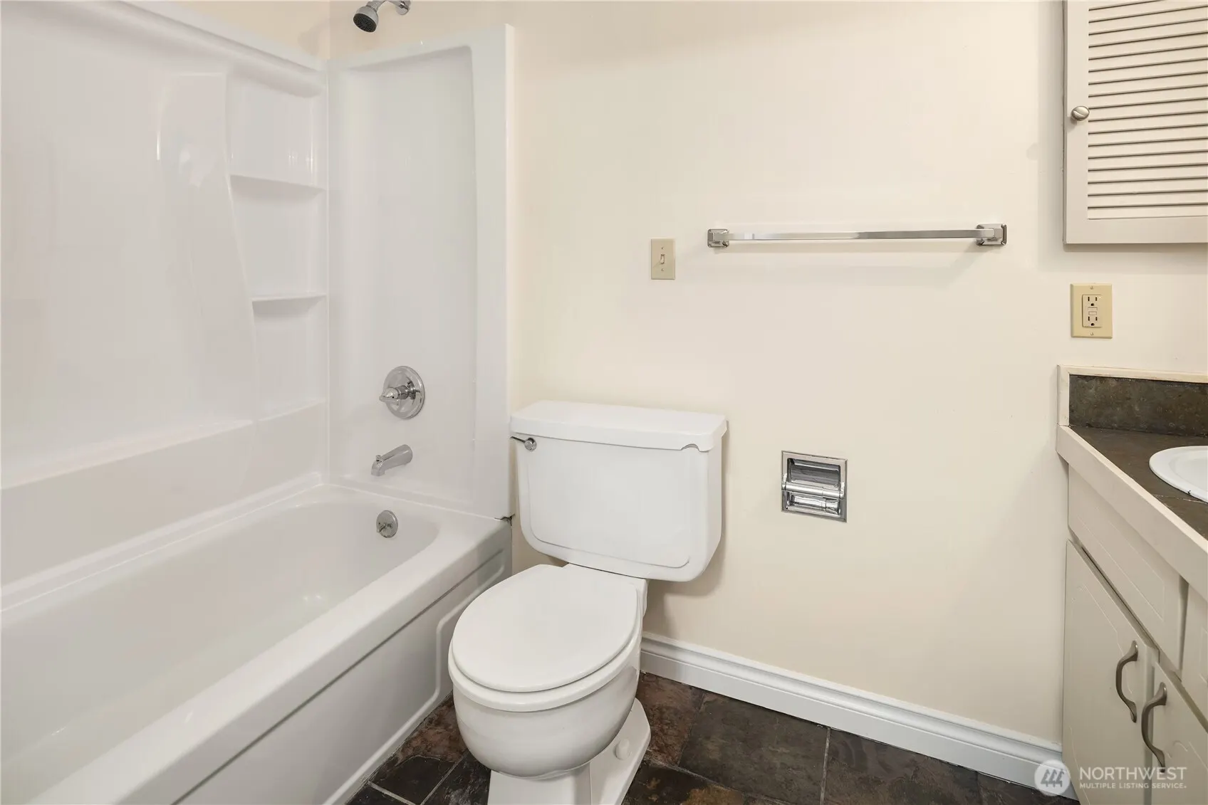 11206 NE 68th Street #224, Kirkland, WA 98033
