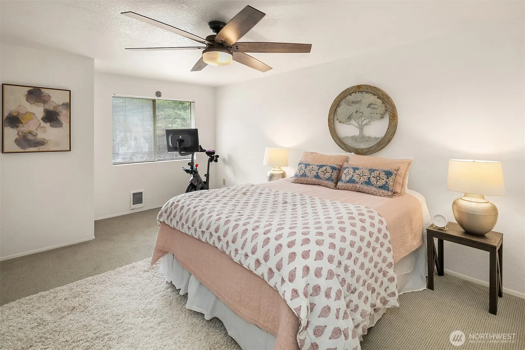 260 Newport Way NW #23, Issaquah, WA 98027