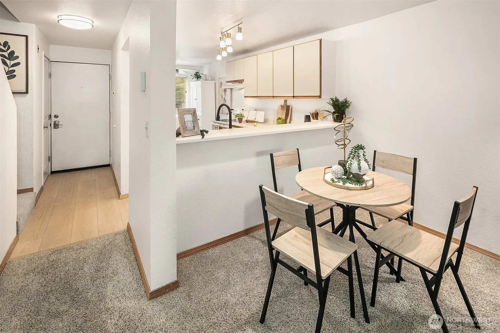 260 Newport Way NW #23, Issaquah, WA 98027