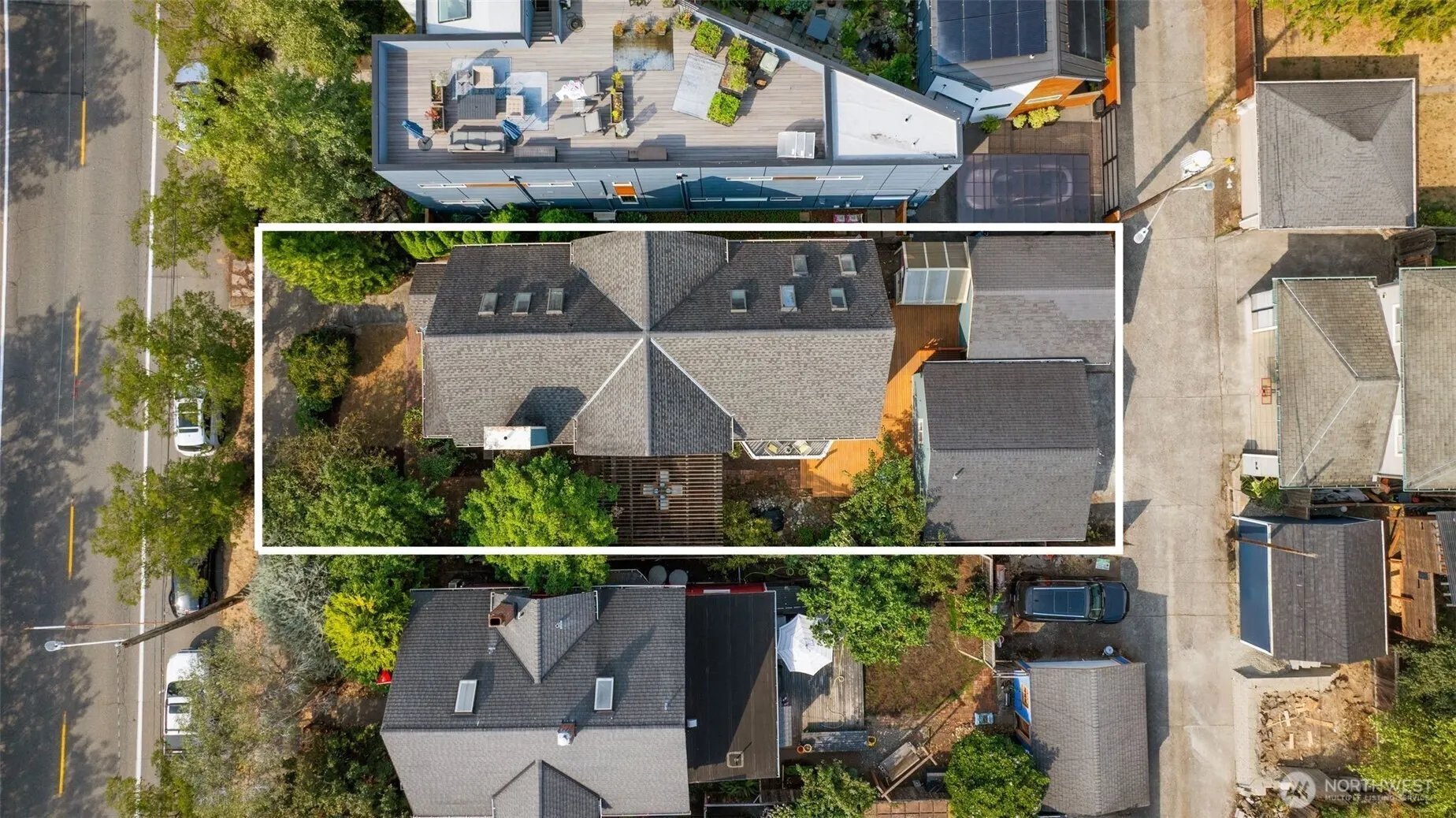 2446 Queen Anne Avenue N, Seattle, WA 98109