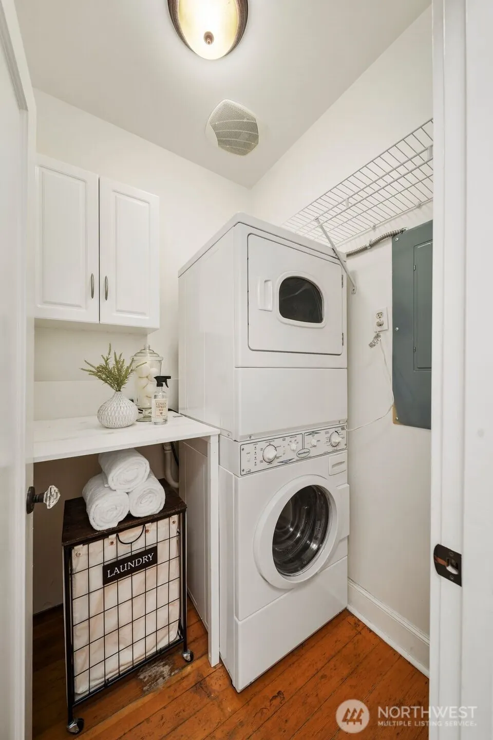 2446 Queen Anne Avenue N, Seattle, WA 98109