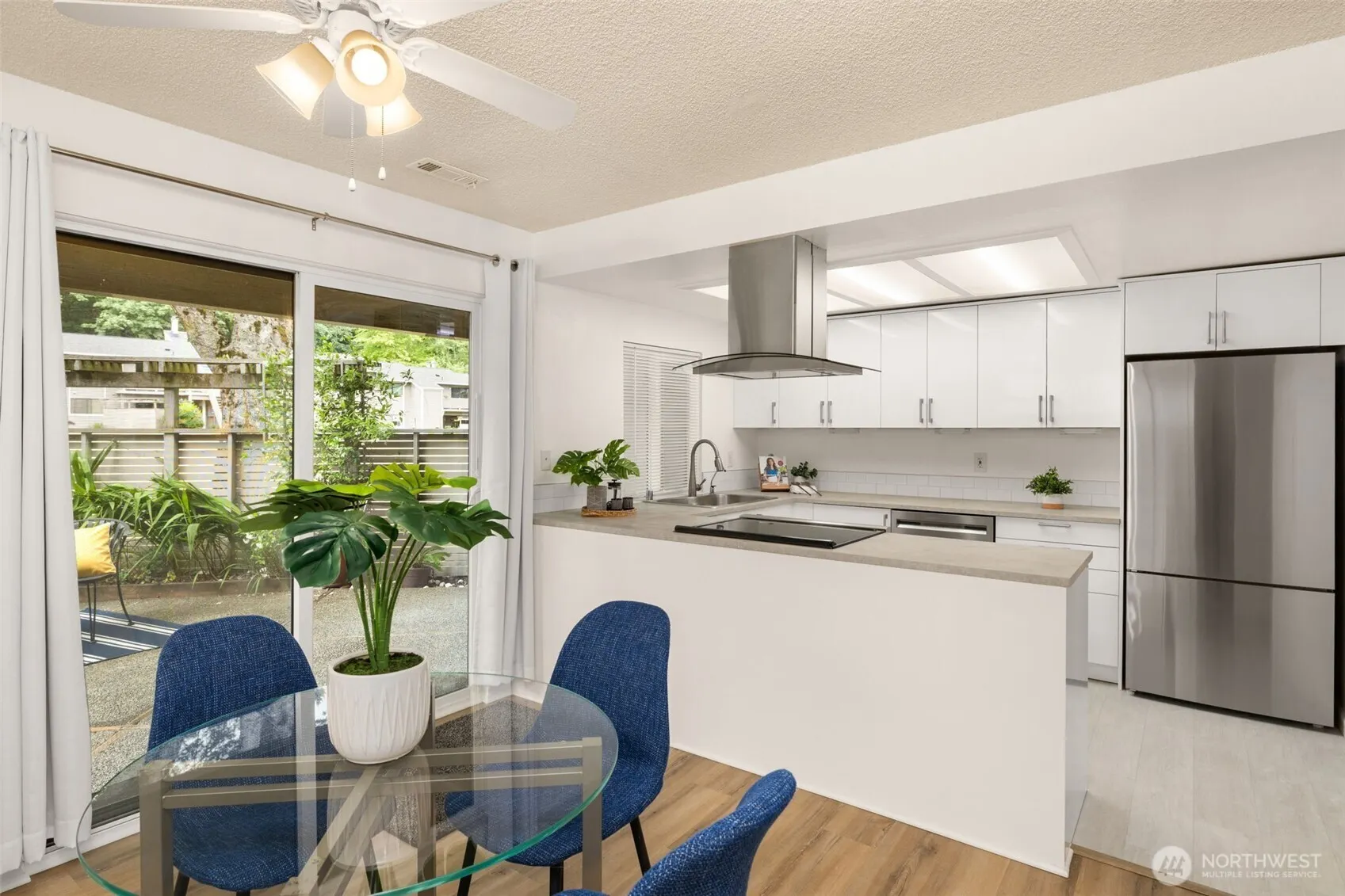 9930 NE 144th Lane #201, Kirkland, WA 98034