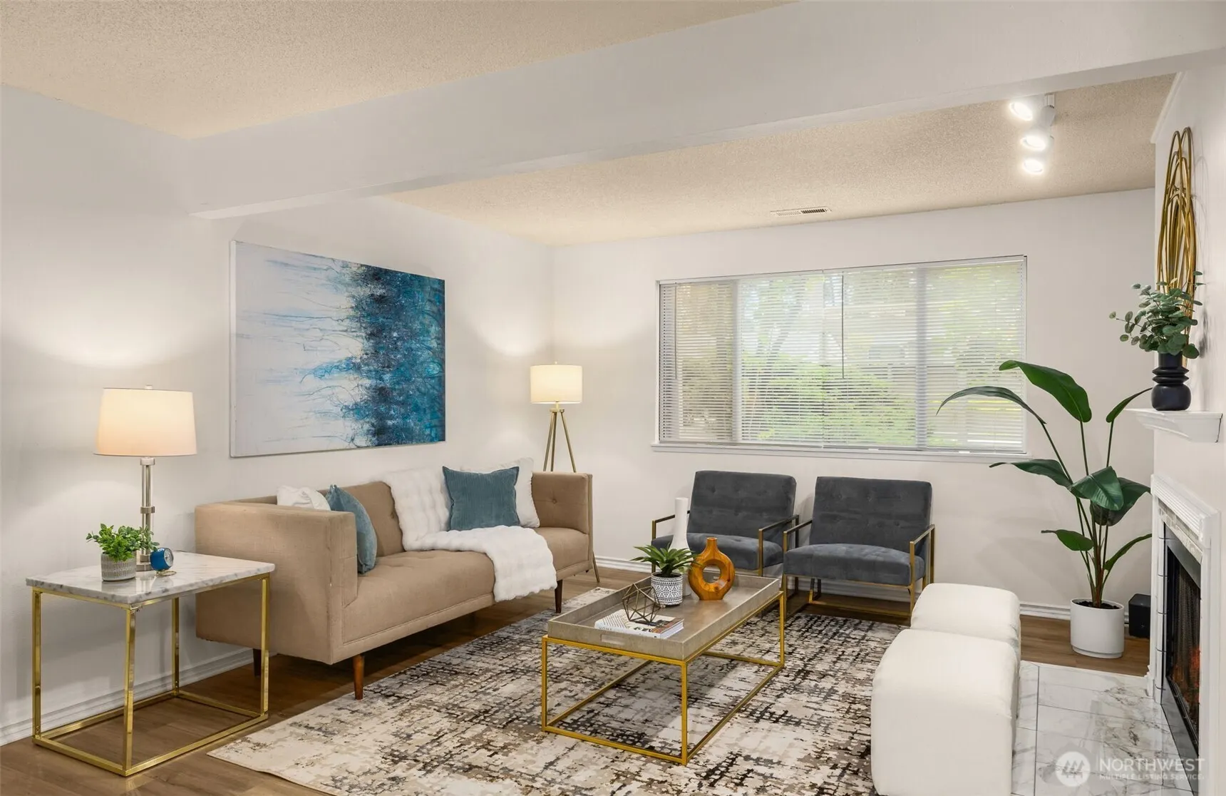 9930 NE 144th Lane #201, Kirkland, WA 98034