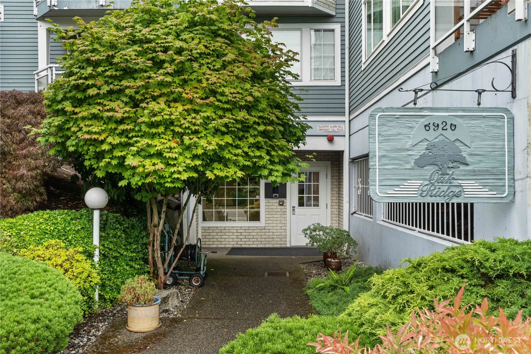 6920 California Avenue SW #45, Seattle, WA 98136