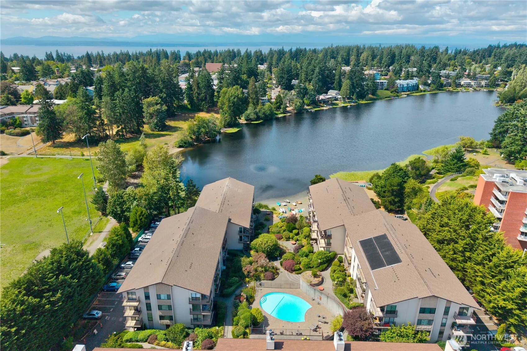 13229 Linden Avenue N #402B, Seattle, WA 98133-7565