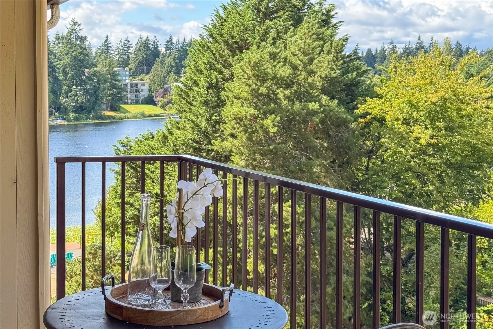 13229 Linden Avenue N #402B, Seattle, WA 98133-7565