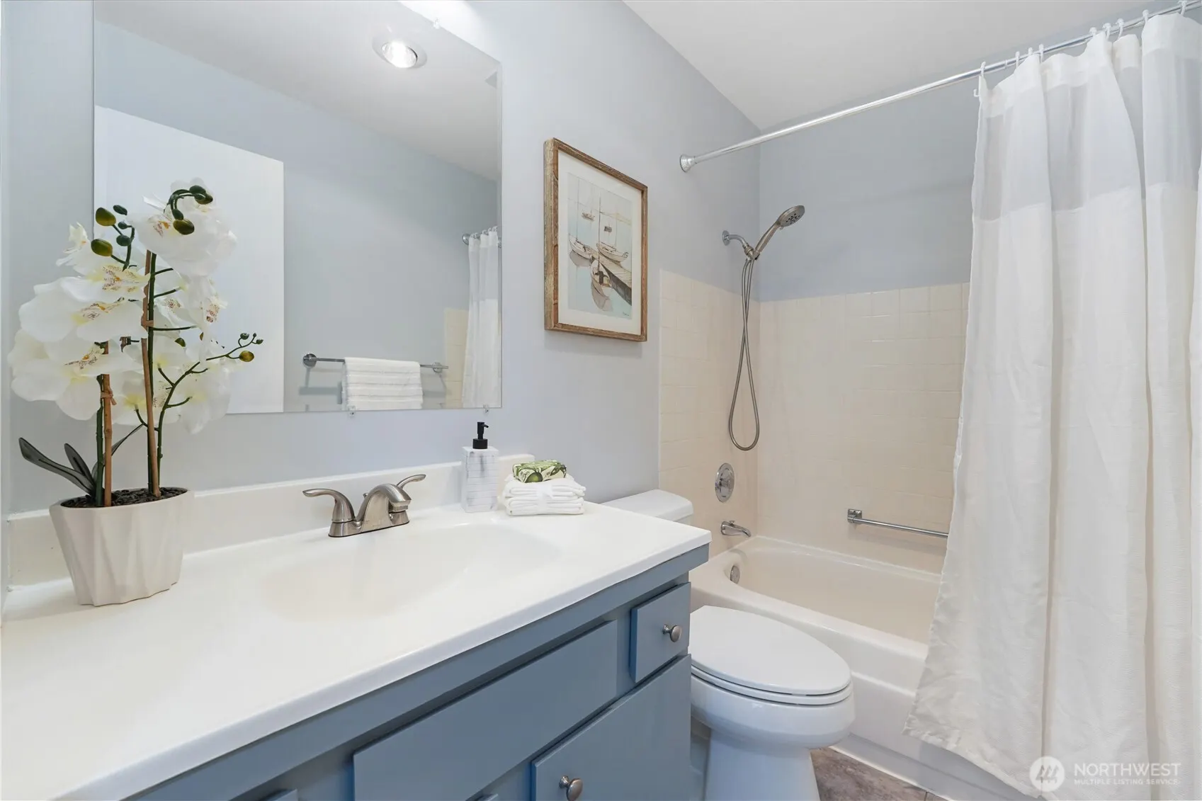 13229 Linden Avenue N #402B, Seattle, WA 98133-7565