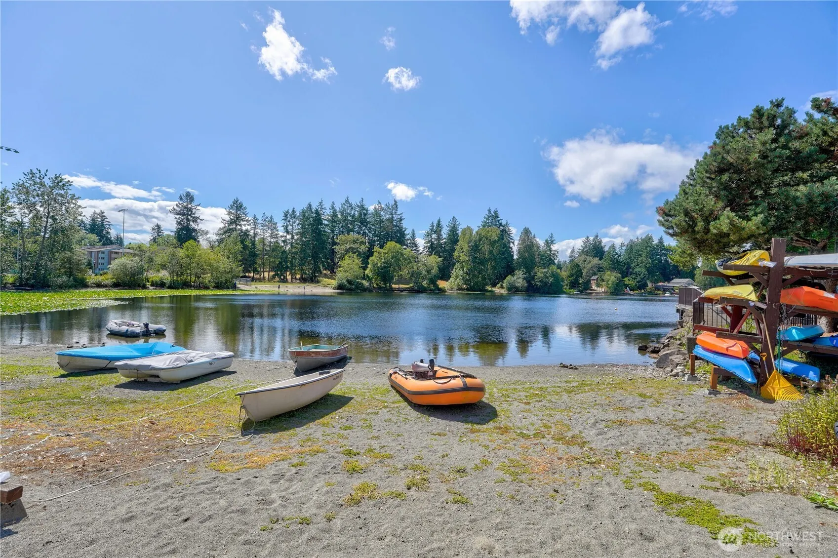 13229 Linden Avenue N #402B, Seattle, WA 98133-7565
