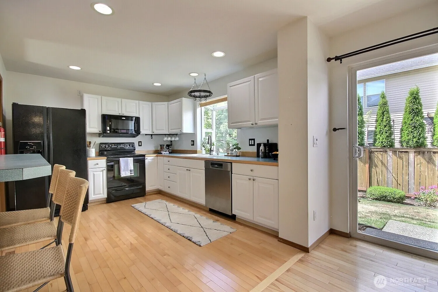 177 Glennwood Avenue SE, Renton, WA 98056