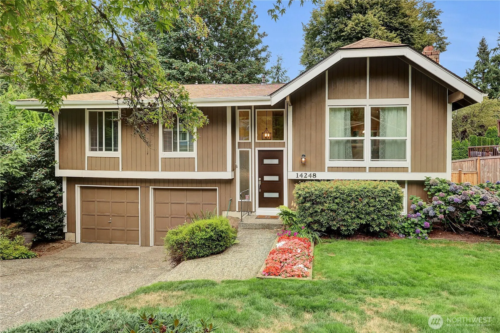 14248 92nd Place NE, Kirkland, WA 98034