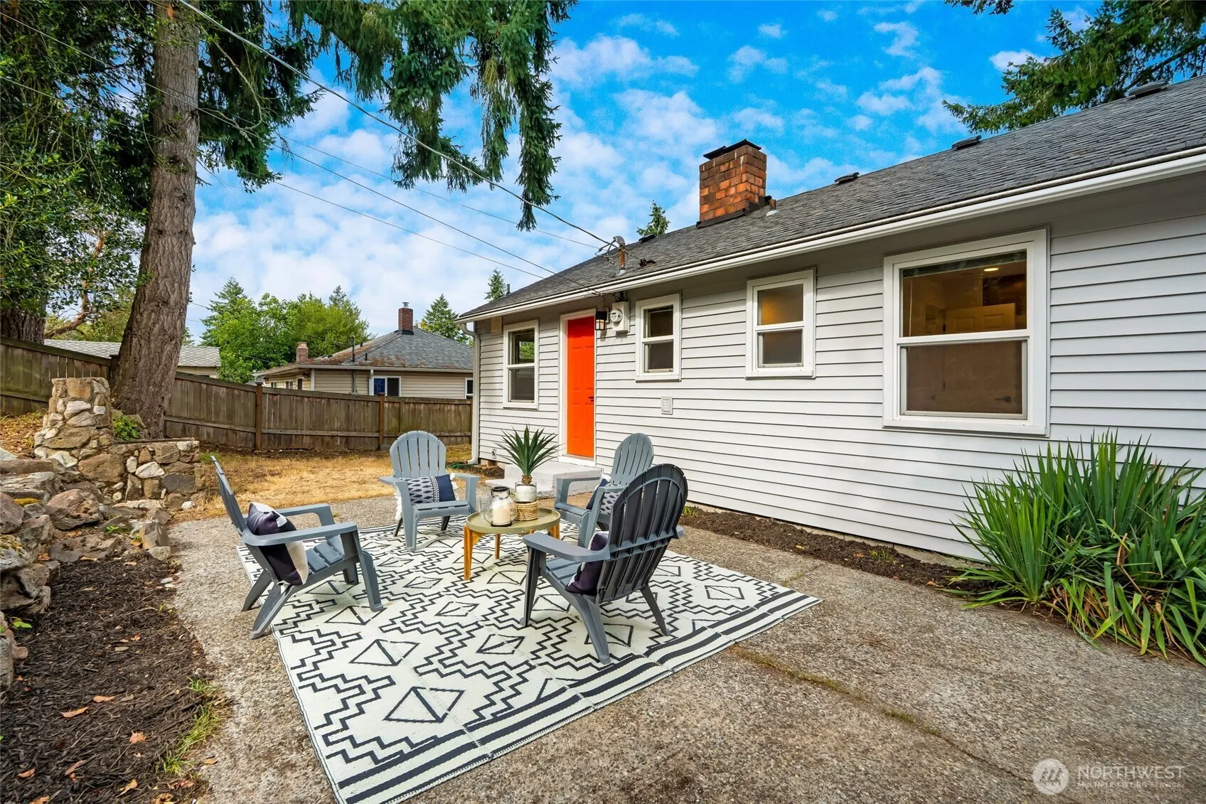 9819 32nd Ave SW, Seattle, WA 98126