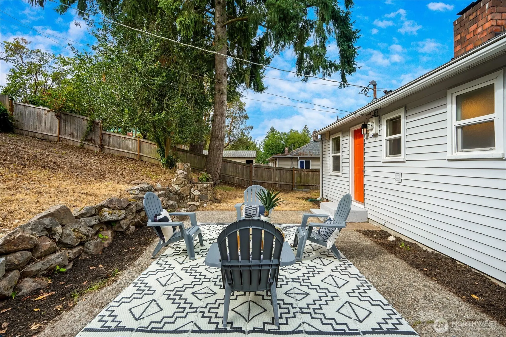 9819 32nd Ave SW, Seattle, WA 98126
