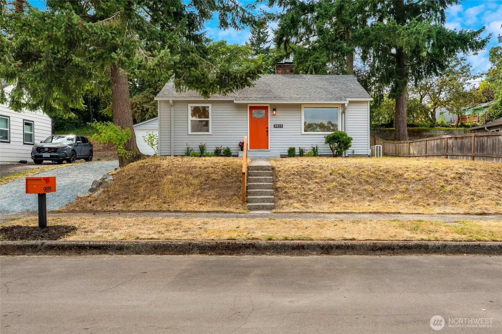9819 32nd Ave SW, Seattle, WA 98126