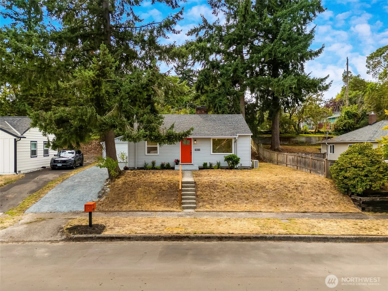 9819 32nd Ave SW, Seattle, WA 98126