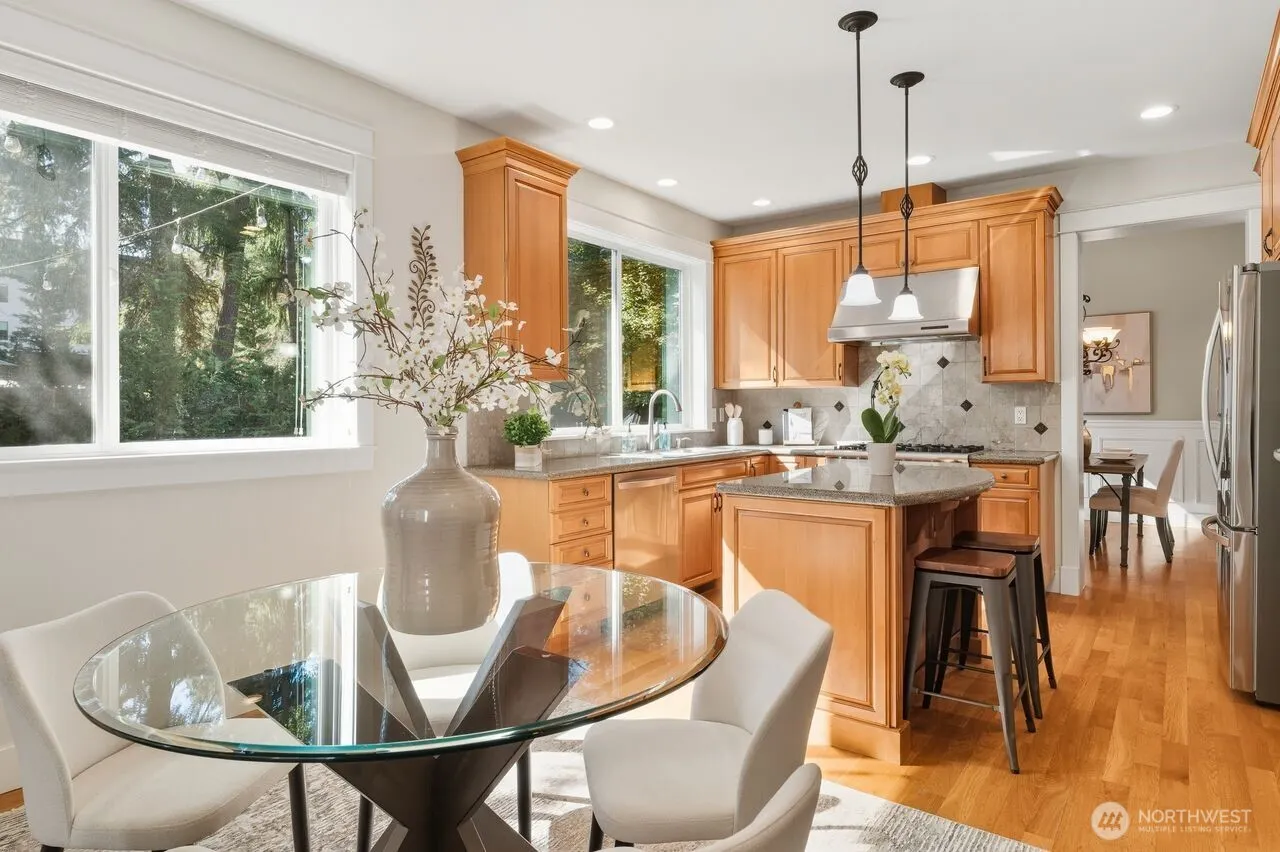 11609 NE 111th Street , Kirkland, WA 98033