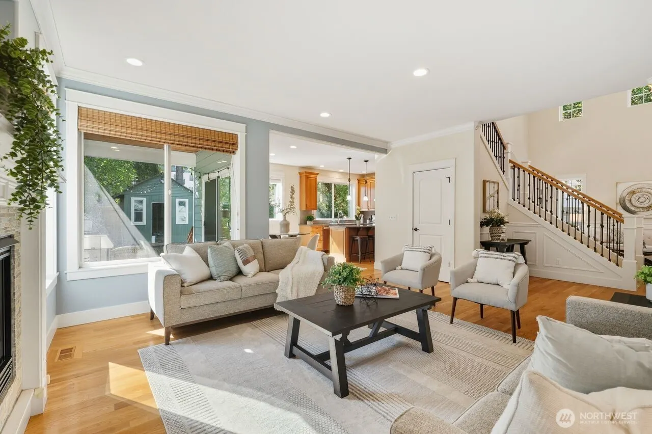 11609 NE 111th Street , Kirkland, WA 98033