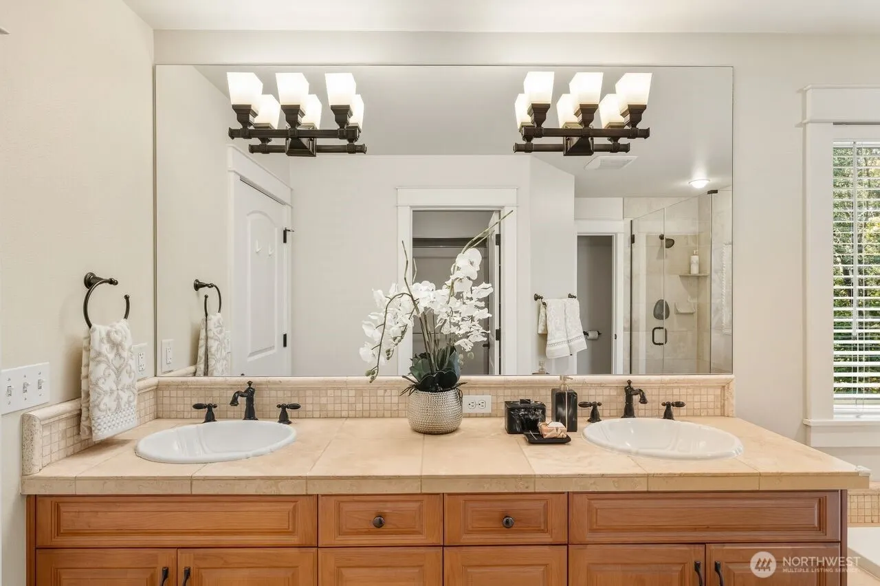 11609 NE 111th Street , Kirkland, WA 98033