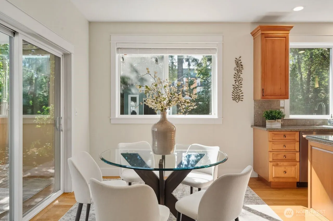 11609 NE 111th Street , Kirkland, WA 98033