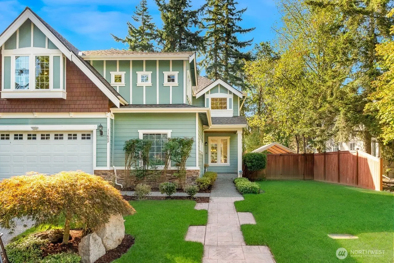 11609 NE 111th Street , Kirkland, WA 98033