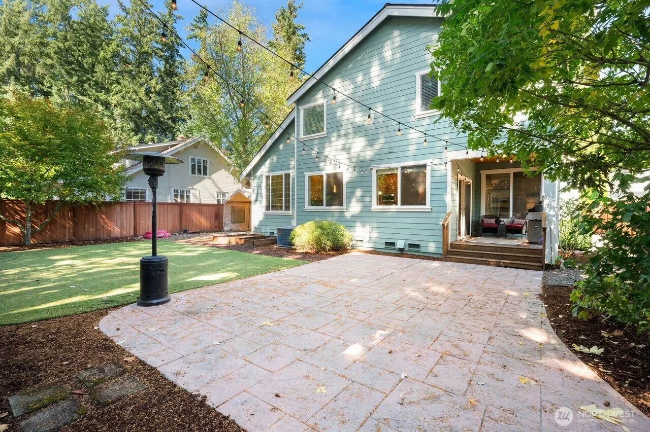 11609 NE 111th Street , Kirkland, WA 98033