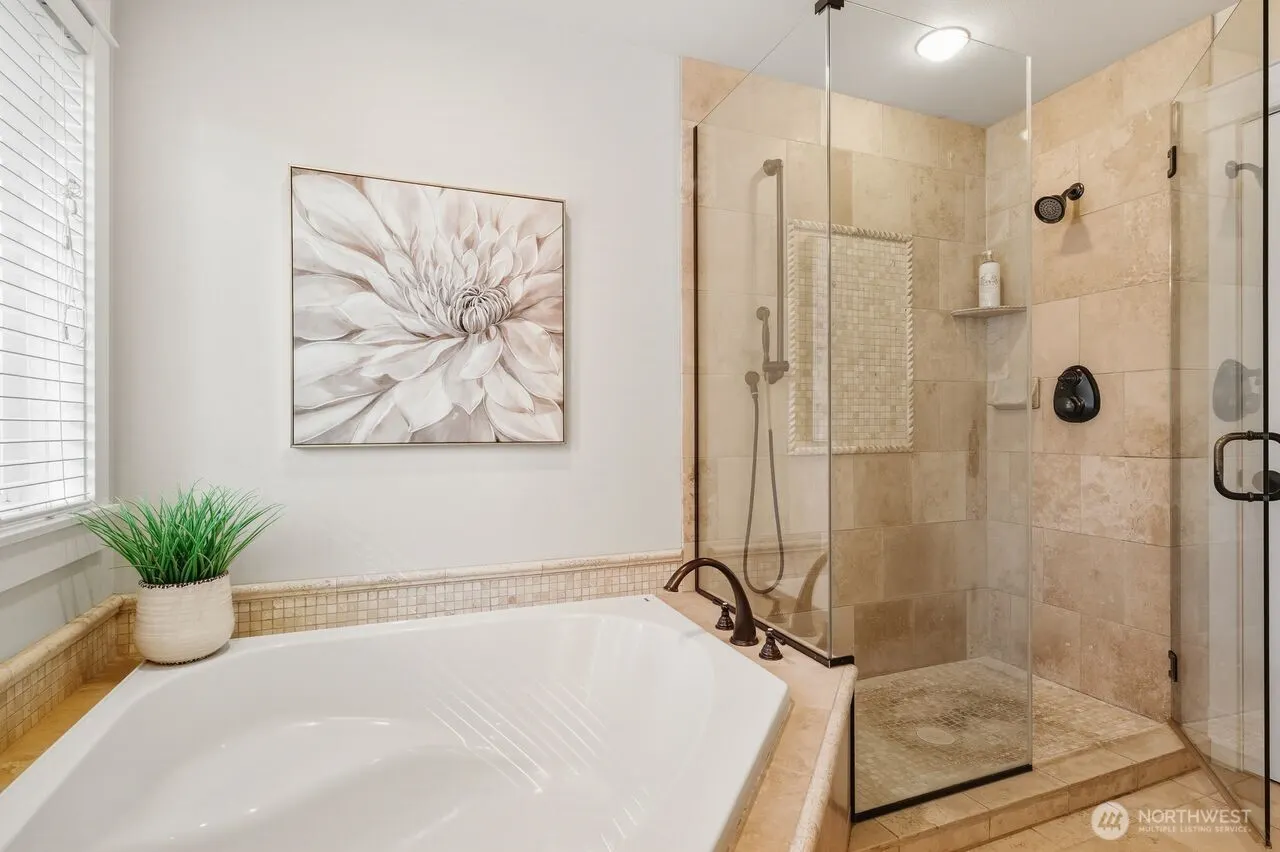 11609 NE 111th Street , Kirkland, WA 98033