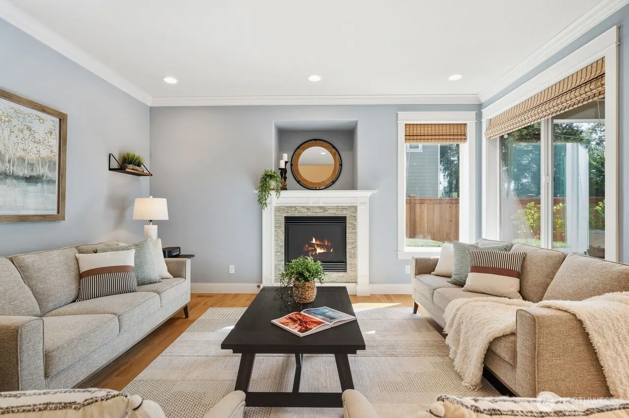11609 NE 111th Street , Kirkland, WA 98033
