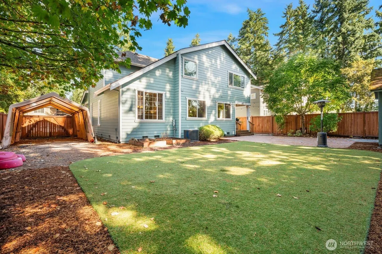 11609 NE 111th Street , Kirkland, WA 98033