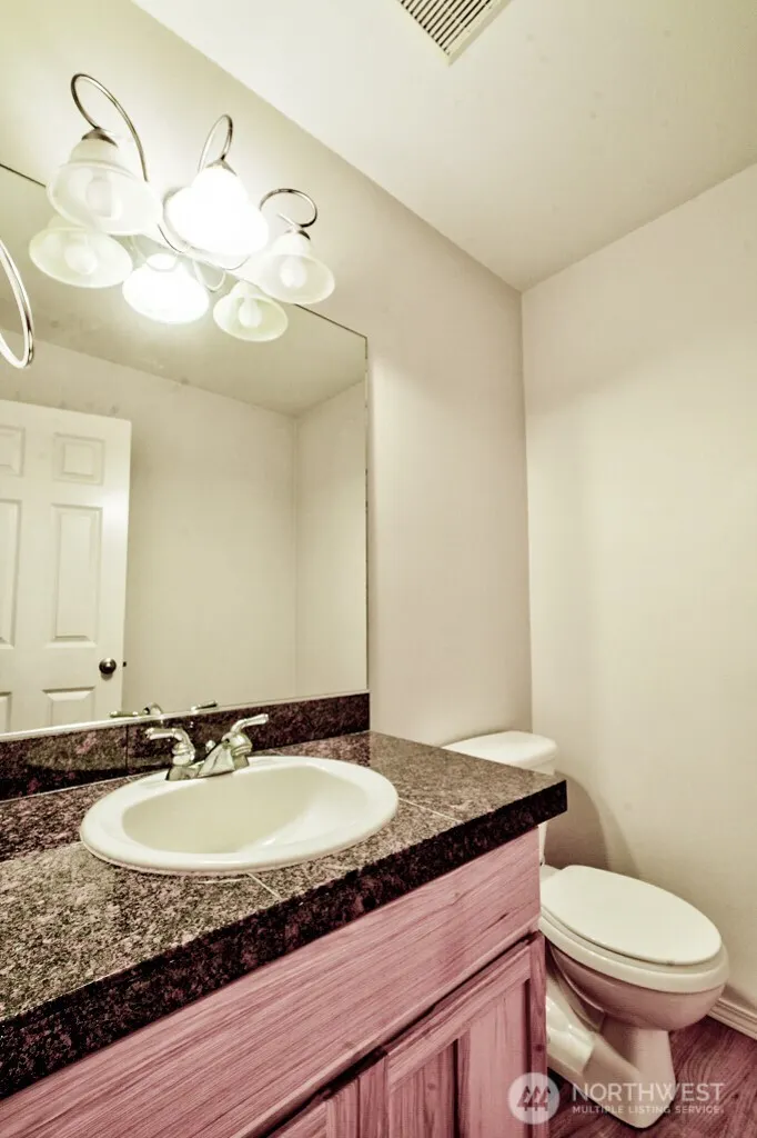 23924 139th Place , Kent, WA 98042