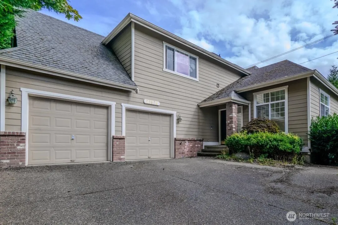 23924 139th Place , Kent, WA 98042