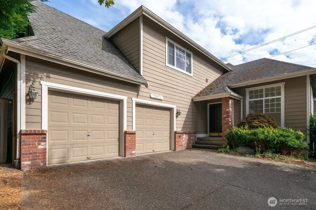 23924 139th Place , Kent, WA 98042