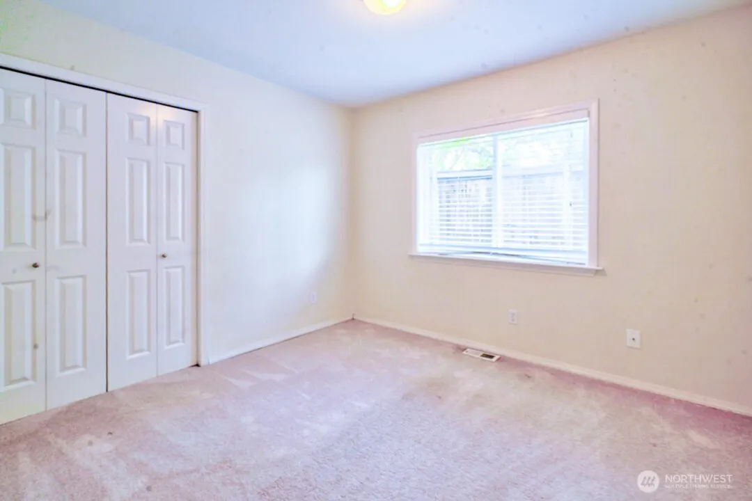 23924 139th Place , Kent, WA 98042