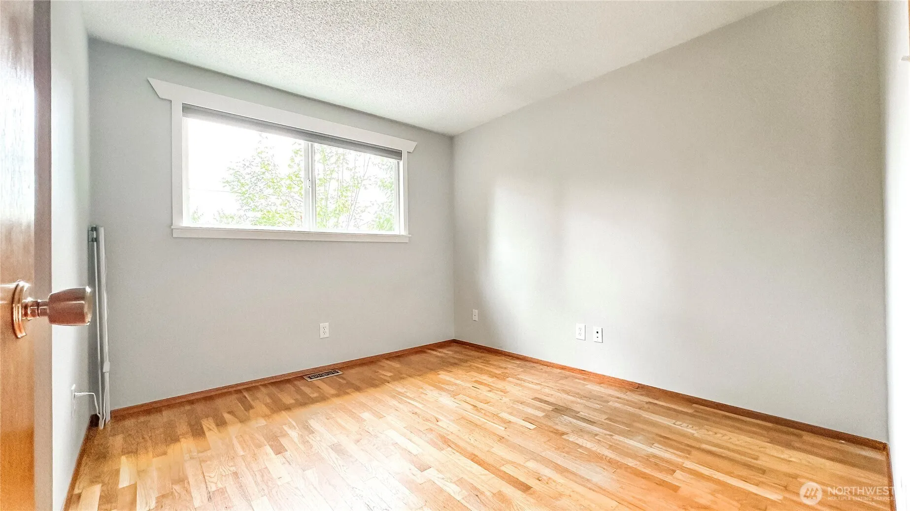 2830 216th Avenue SE, Sammamish, WA 98075