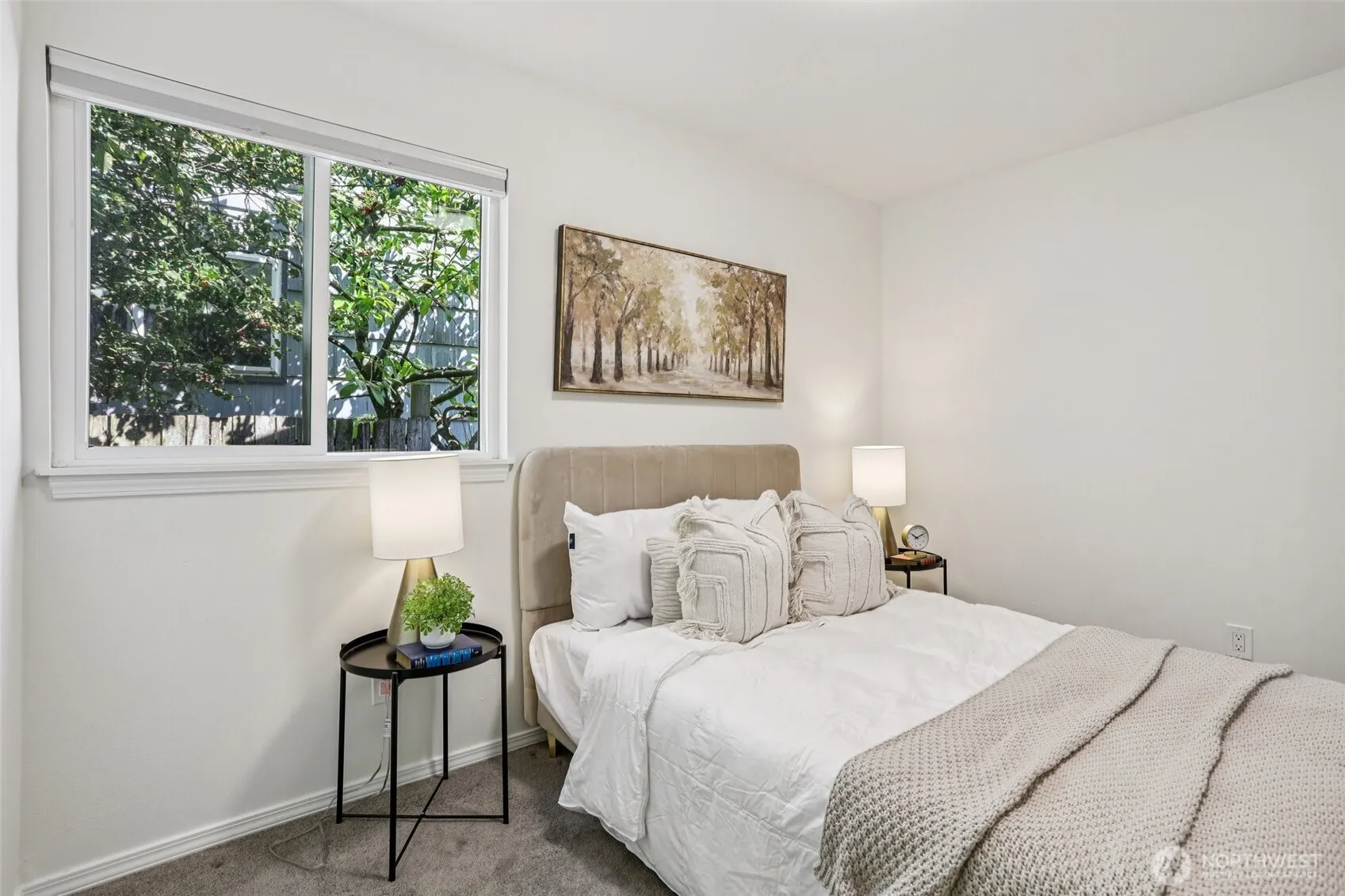 9215 30th Ave SW, Seattle, WA 98126
