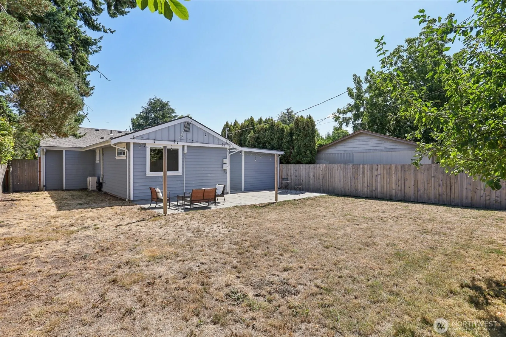 9215 30th Ave SW, Seattle, WA 98126
