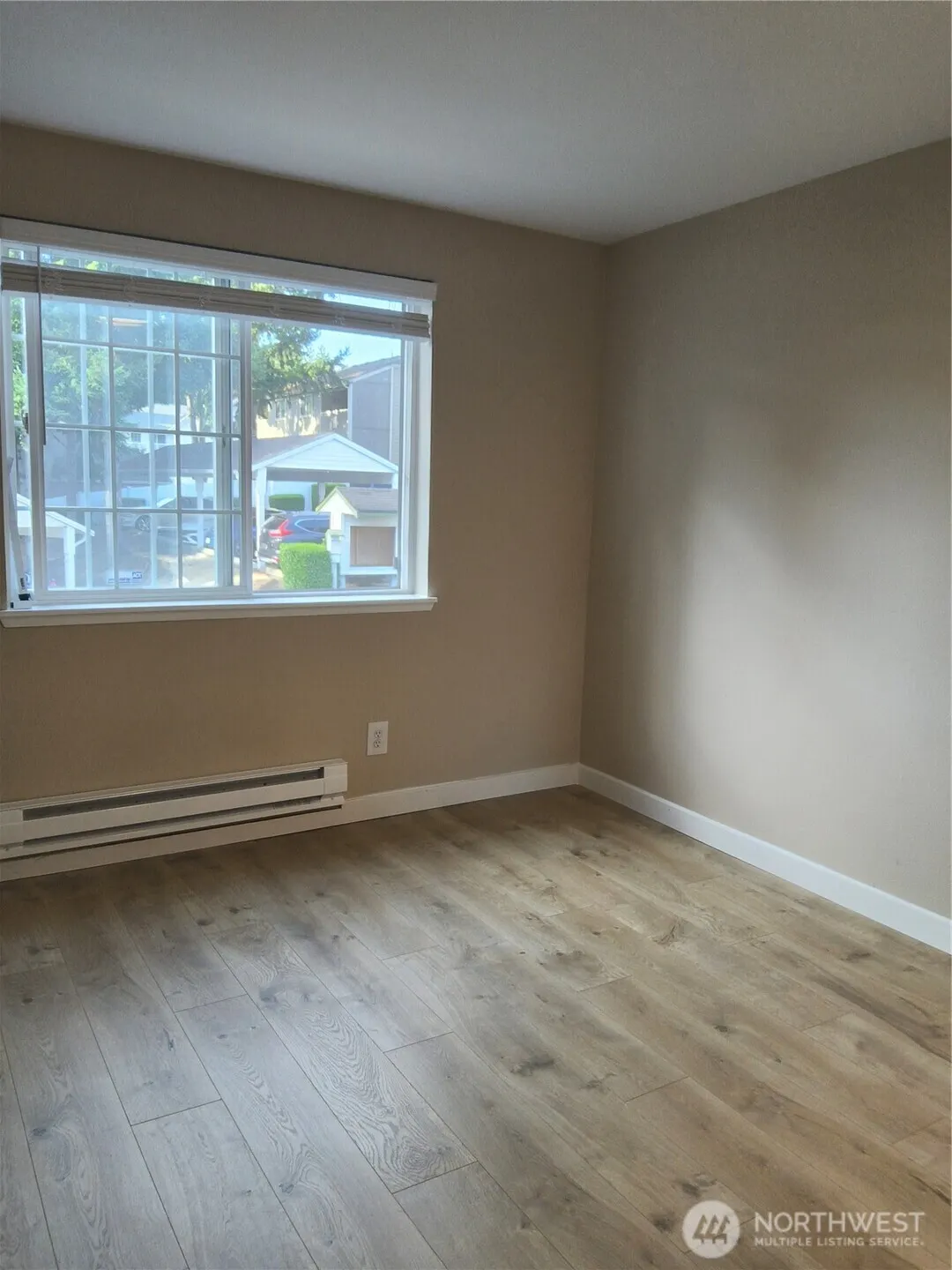 901 Sunset Boulevard NE #210, Renton, WA 98056