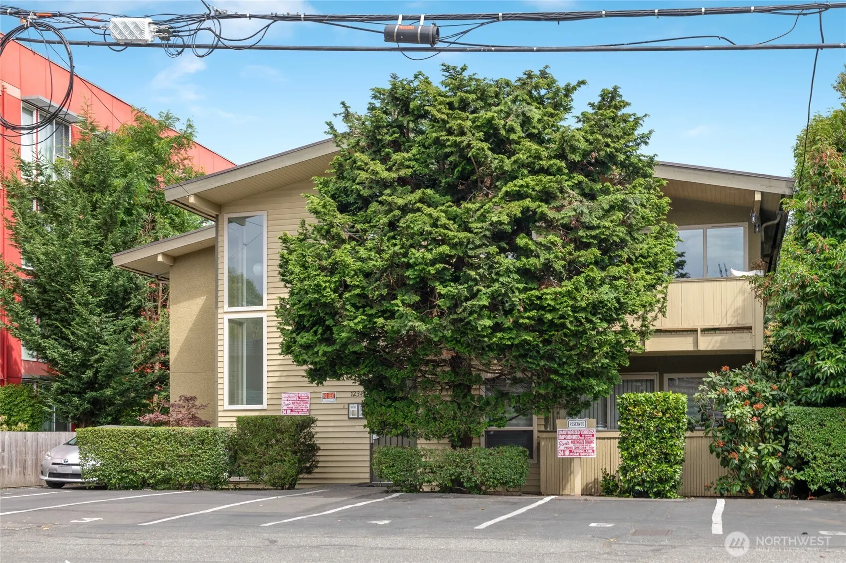 12348 33rd Avenue NE, Seattle, WA 98125