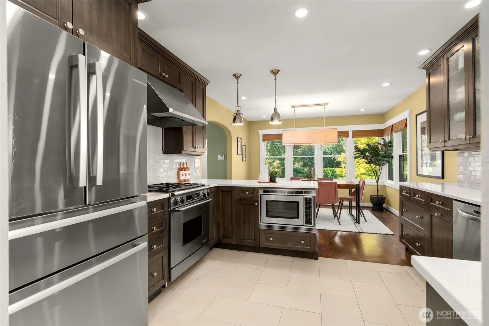 3759 SW Grayson Street , Seattle, WA 98126