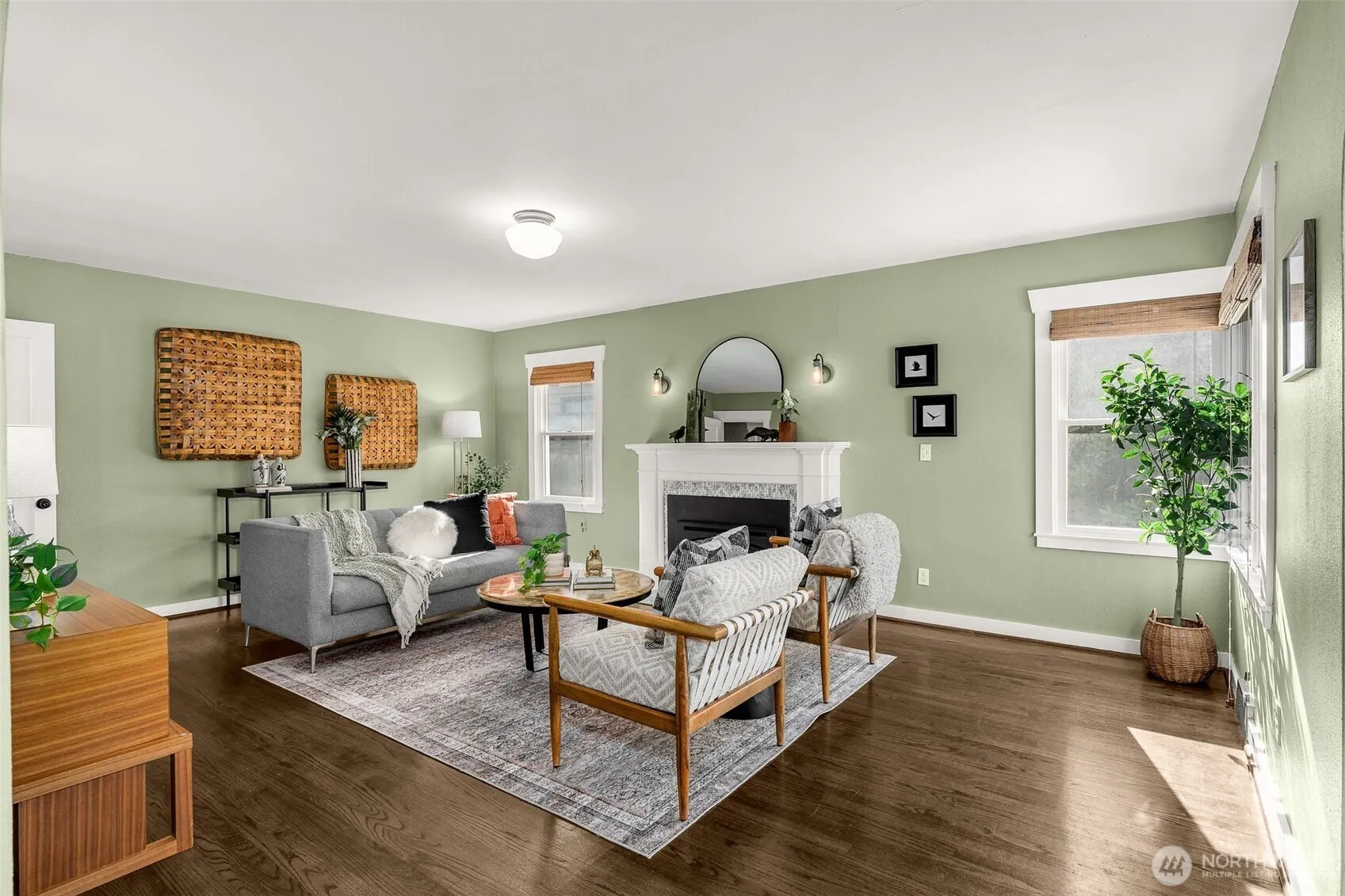 3759 SW Grayson Street , Seattle, WA 98126