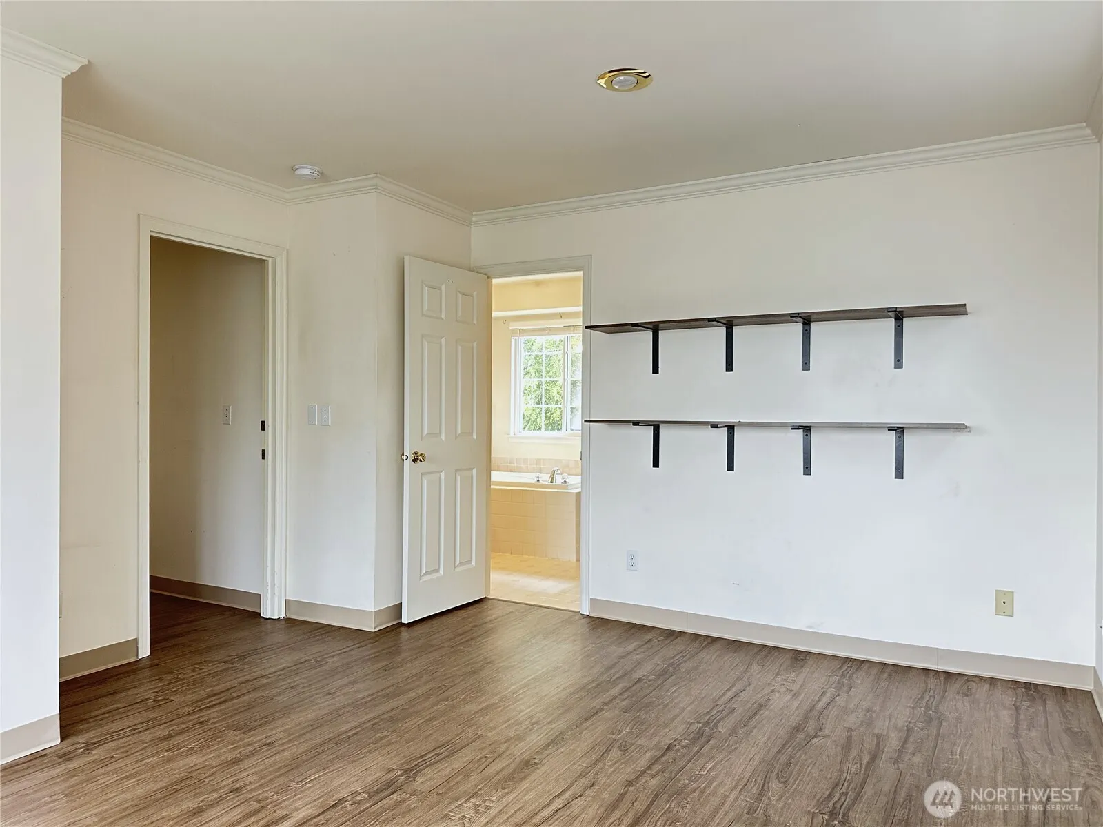 4008 NE 57th Street , Seattle, WA 98105