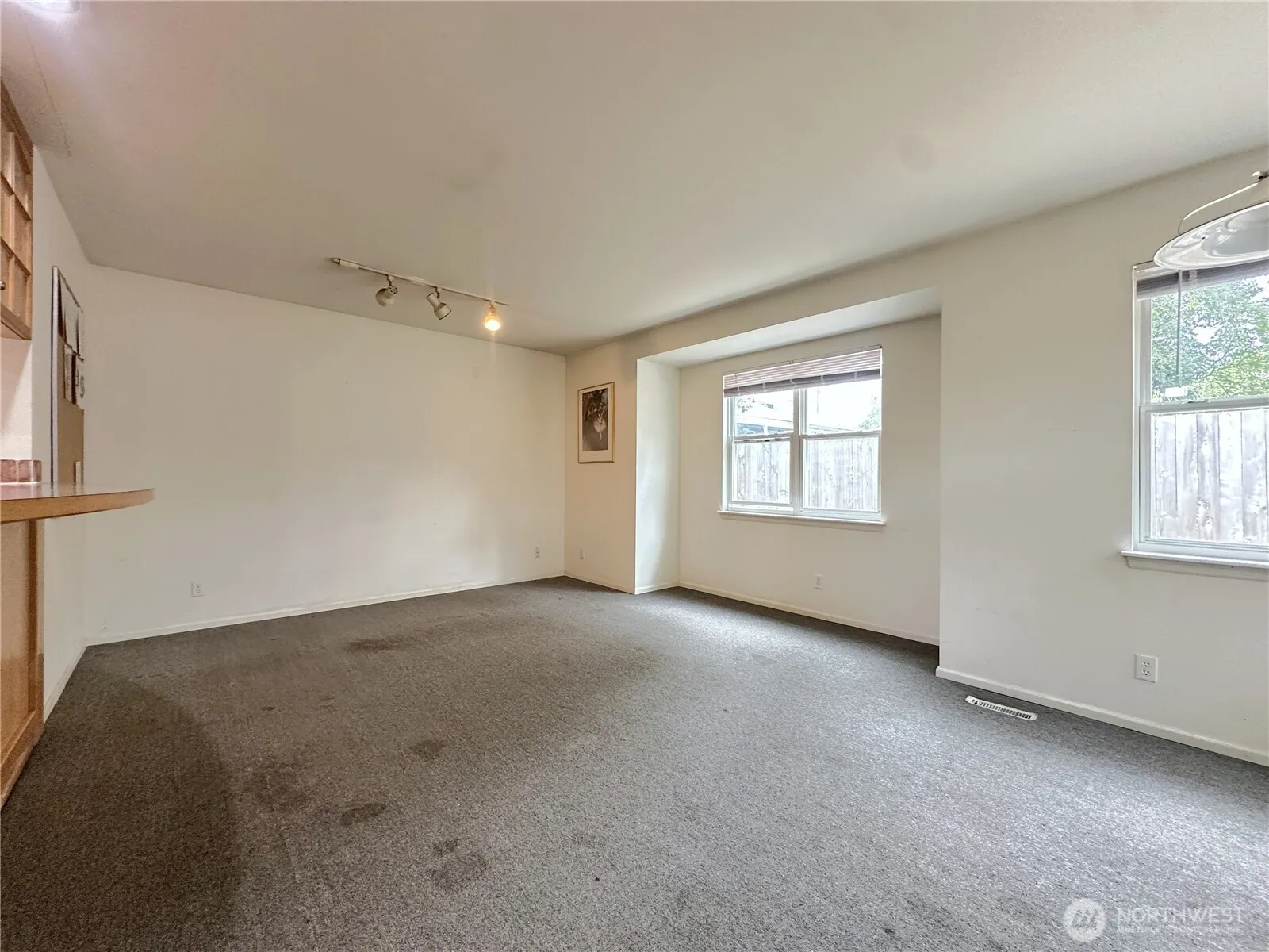 4008 NE 57th Street , Seattle, WA 98105